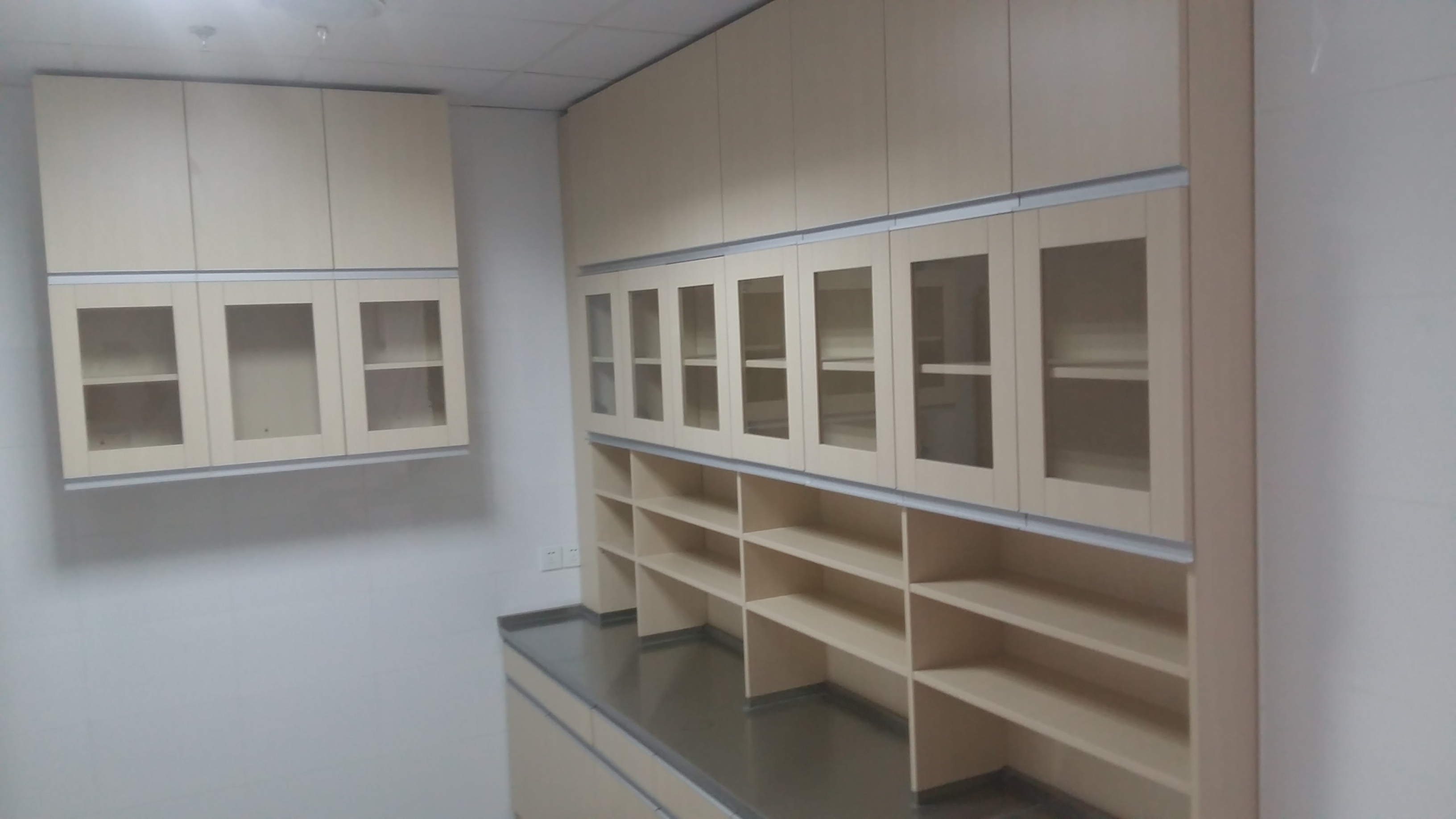 上海市嘉定区中医医院病区医用家具配置升级工程(图3) 上海市嘉定区中医医院病区医用家具配置升级工程(图3)